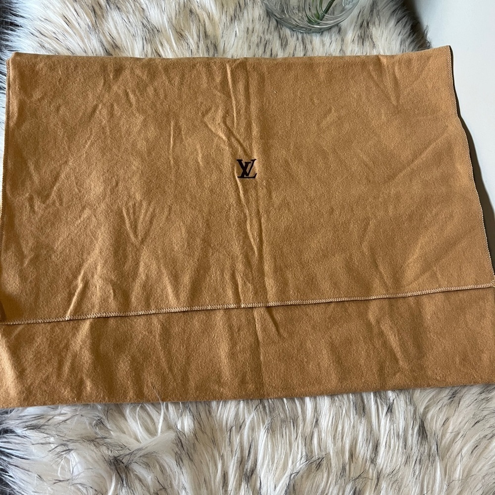 Dust bag